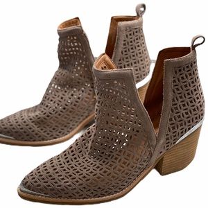 Jeffery Campbell bootie